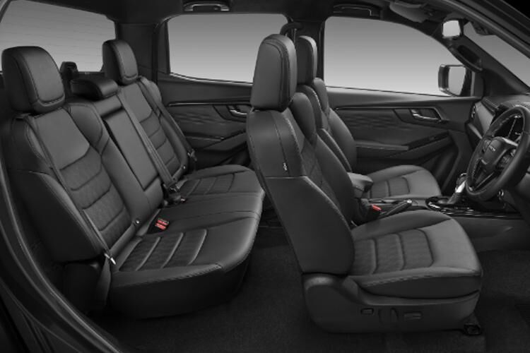 isuzu d-max 1.9 v-cross commercial 4x4 auto inside view