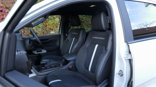 FORD RANGER PETROL Pick Up D/Cab Stormtrak 2.3 EcoBoost PHEV 281 Auto view 4