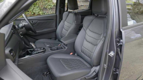 ISUZU D-MAX DIESEL 1.9 Utility Extended Cab 4x4 [Rear Diff Lock] view 14
