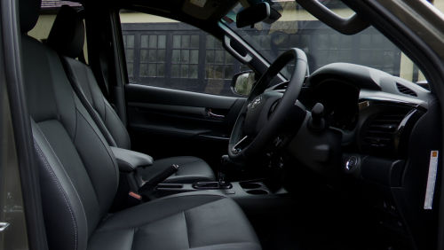 TOYOTA HILUX DIESEL Invincible X D/Cab Pick Up 2.8 Hybrid 48V Auto view 4